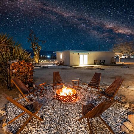 Private Jt Cabin - Ev L2 Station, Hammocks, Fire Pit, Bbq, Bocce Ball, Cornhole Yucca Valley Dış mekan fotoğraf