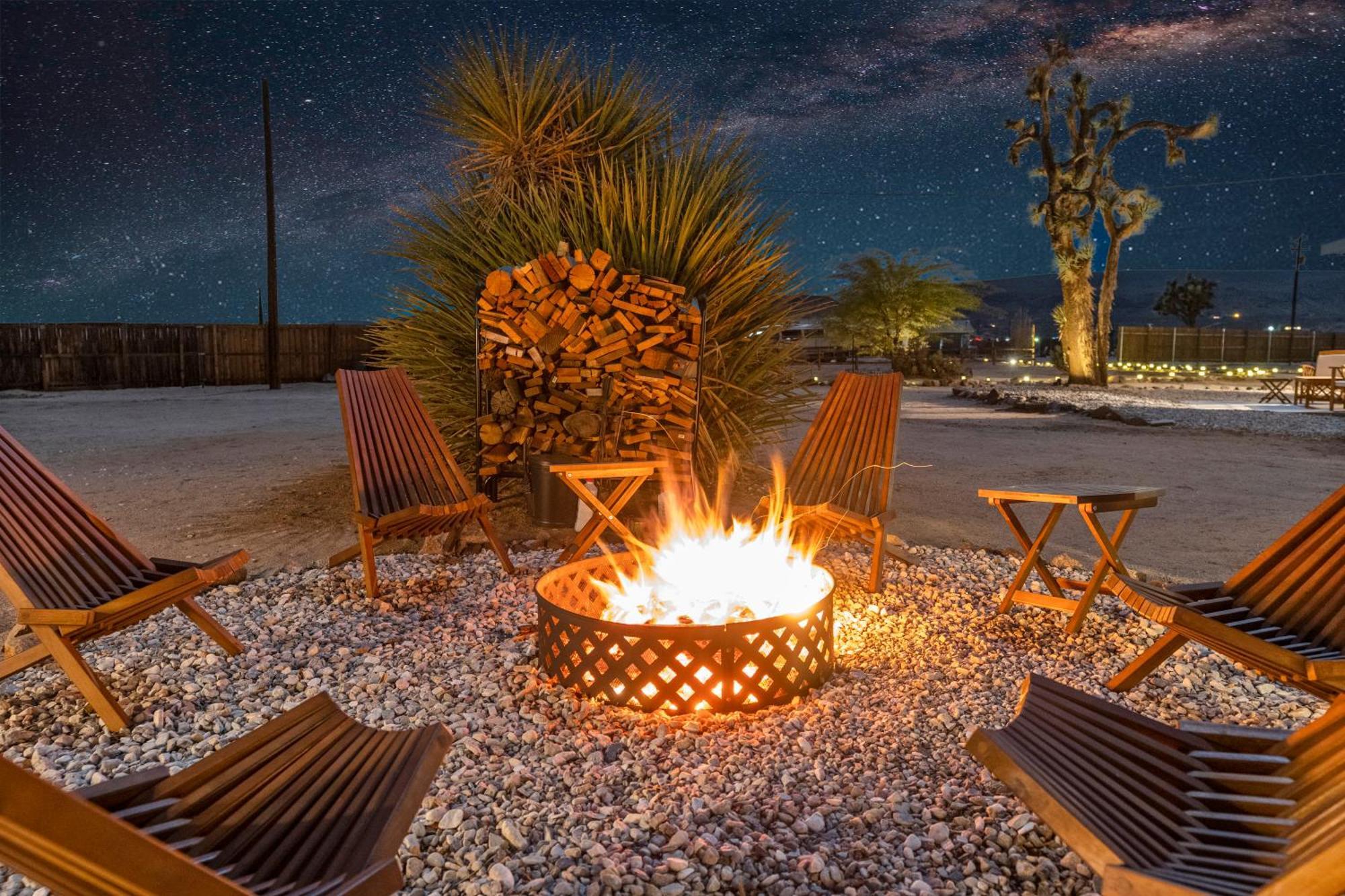 Private Jt Cabin - Ev L2 Station, Hammocks, Fire Pit, Bbq, Bocce Ball, Cornhole Yucca Valley Dış mekan fotoğraf