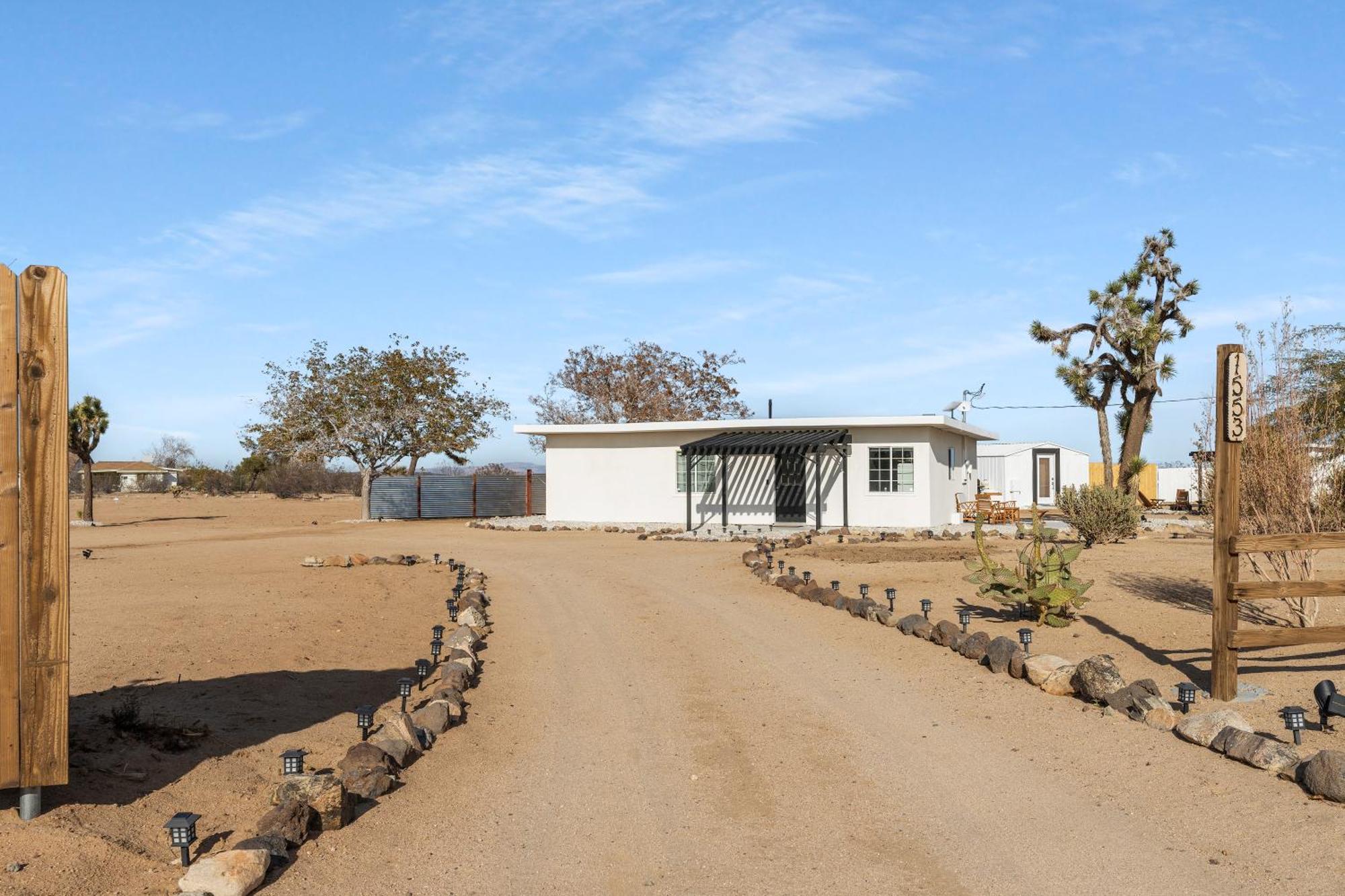 Private Jt Cabin - Ev L2 Station, Hammocks, Fire Pit, Bbq, Bocce Ball, Cornhole Yucca Valley Dış mekan fotoğraf