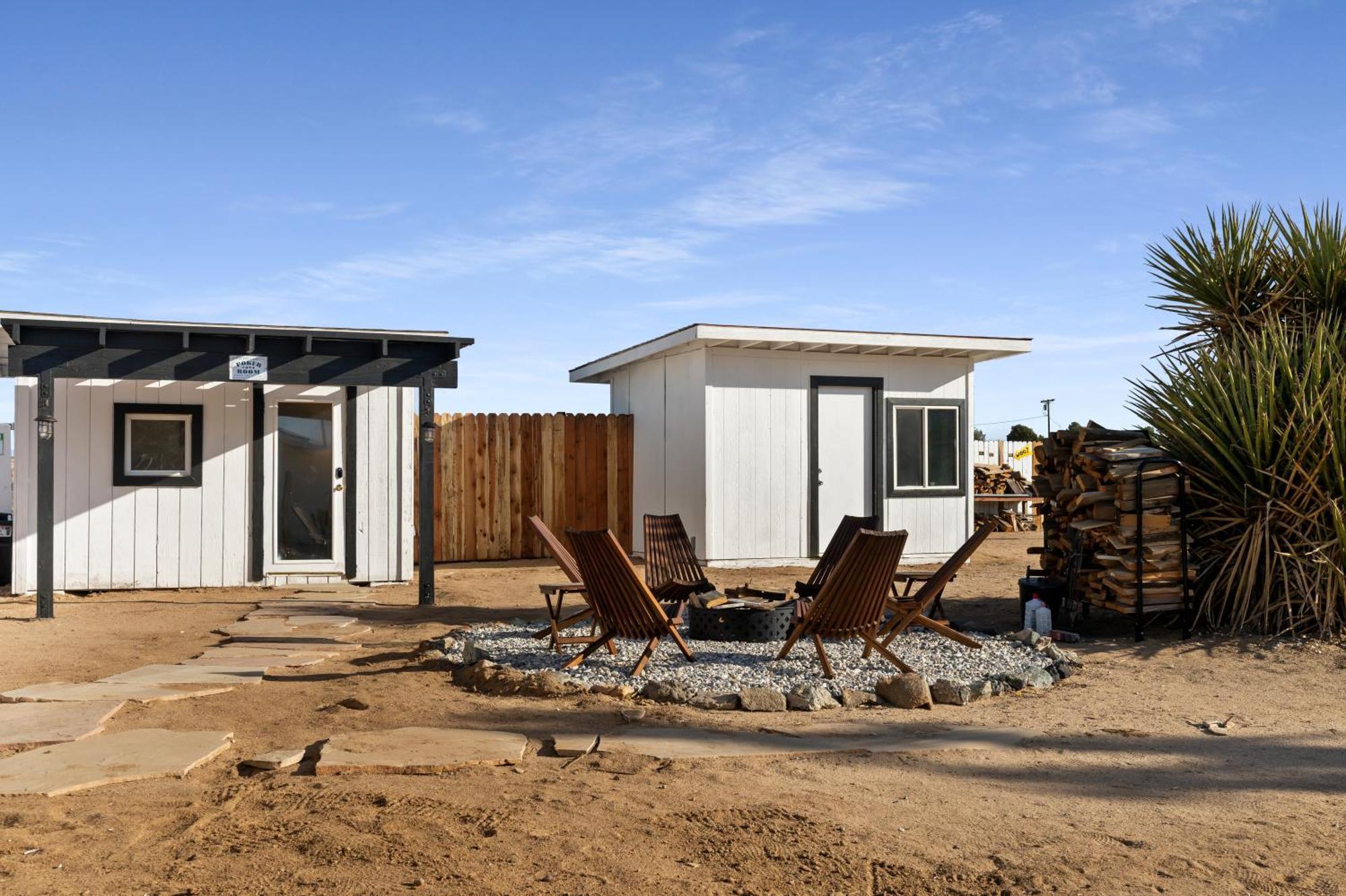 Private Jt Cabin - Ev L2 Station, Hammocks, Fire Pit, Bbq, Bocce Ball, Cornhole Yucca Valley Dış mekan fotoğraf